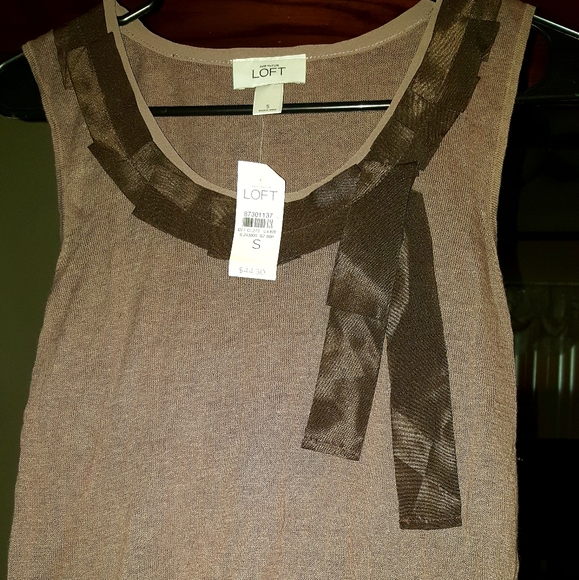 LOFT Tops - ❤ Loft Blouse ❤ Ribbon collar Size Small NWT